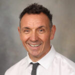 Dr. Roberto Benzo